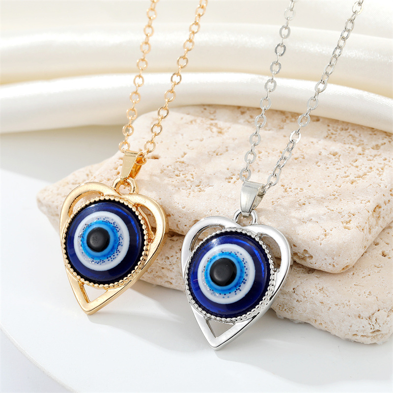 CrossBorder Sold Jewelry Retro Personality Metal Hollow HeartShaped Devil Eye Necklace Turkish Blue Eye Clavicle Chainpicture5