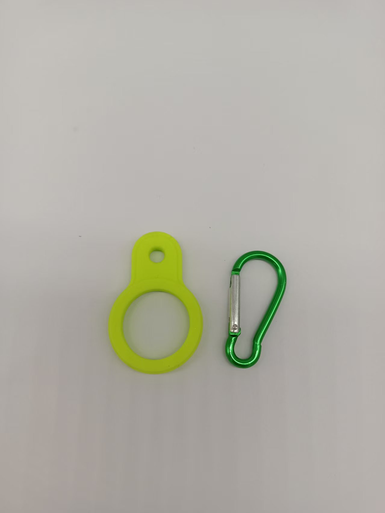 Hebilla de Silicona para Botella de Agua Portátil con Mosquetón para Senderismo y Viajes image 16