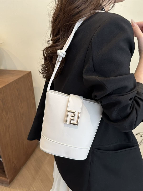 Shoulder Bag Small Design, Handheld One-Shoulder Bag, City Style, Compact