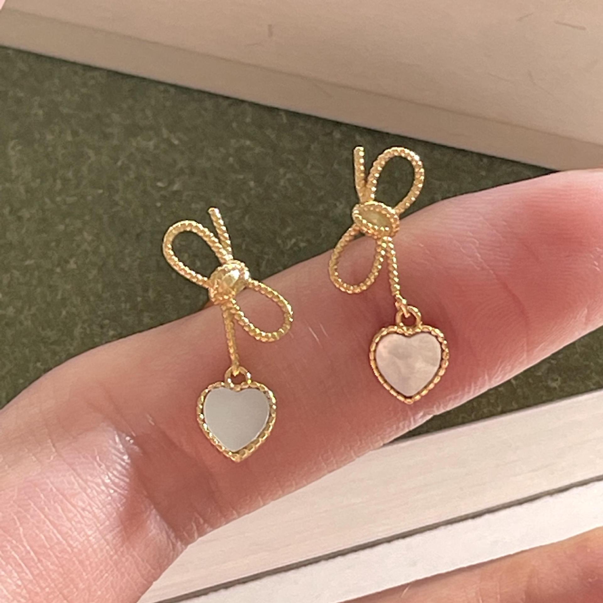 1 Pair Quantity 1 Pair 18K Gold Plated 925 Sterling Silver Shell 925 Sterling Silver Earrings Heart Shape Bow Knot Drop Earrings