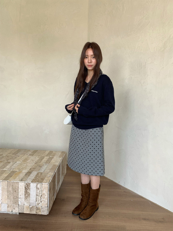 苏奈 韩版小众设计感丝巾装饰长袖套头针织衫秋打底衫tableblue|undefined