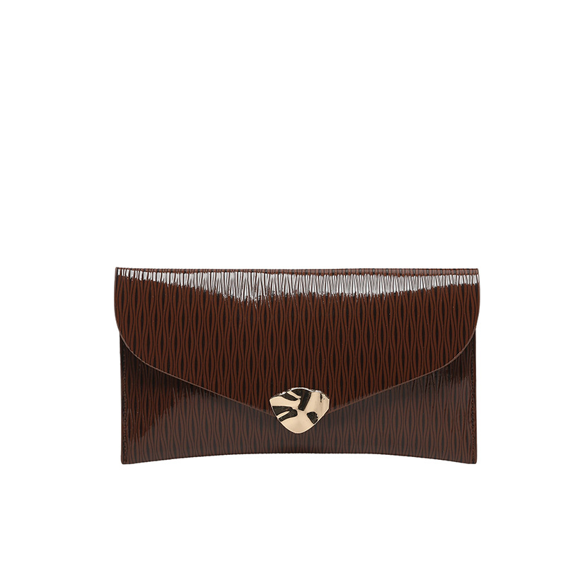 2026 primavera nuevo sobre ligero de lujo bolso de mano de mujer simple botón de metal de moda bolsa de banquete de temperamento casual