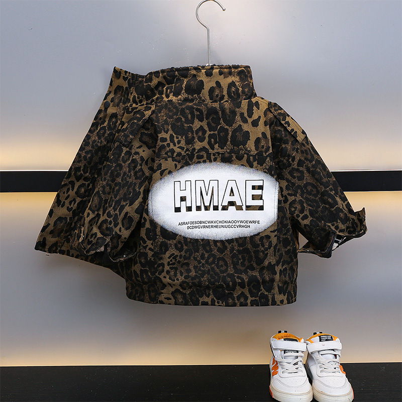 6431 niños más chaqueta de terciopelo 2025 nuevo estilo bebé pequeño y mediano abrigo de piel grueso abrigo de leopardo cálido abrigo de algodón