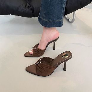 Commuting Stiletto Retro British Style Sandals Summer New Style for Small People to Look Taller and Versatile Non-Slip Shallow High-Heeled Sandals