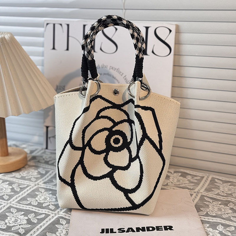 HKB9169 Camellia Beige