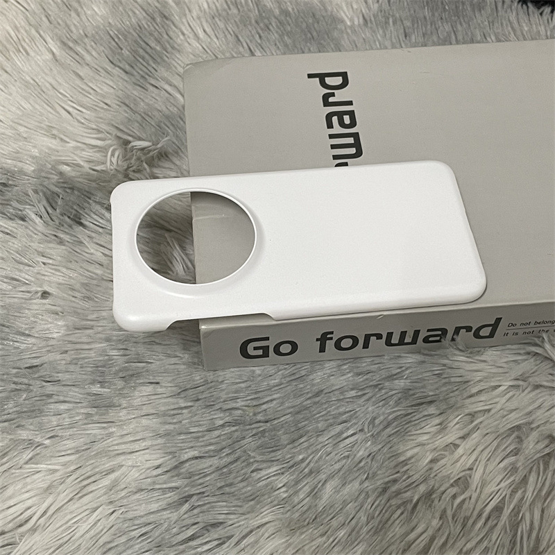 Aplicable a Huawei Mate70Pro semi-paquete de funda de teléfono esmerilada Nova13Pro cubierta protectora anti-caída sin marco superior e inferior