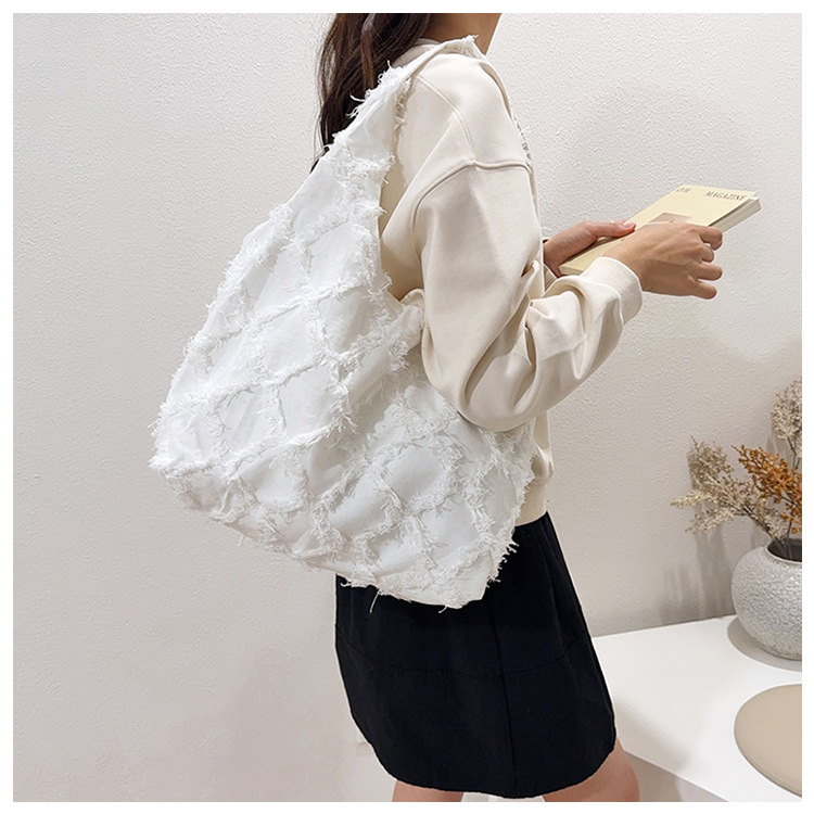 Batik-Rohstoff Creme-Weiß Quaste Canvas Rucksack Schultasche Damen Rucksack Weste Rucksack Großvolumen literarischer Batik-Handwerksstil