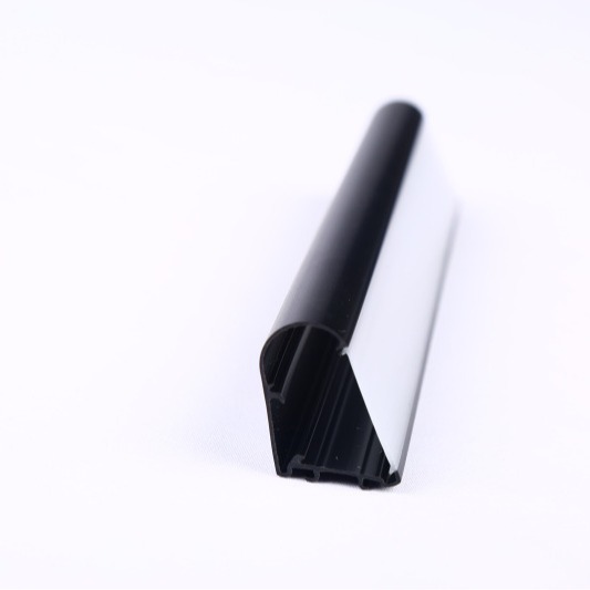 六安市塑料挤出异型PVC型材管材工厂批发水顶冷挤镜光面门框硬质