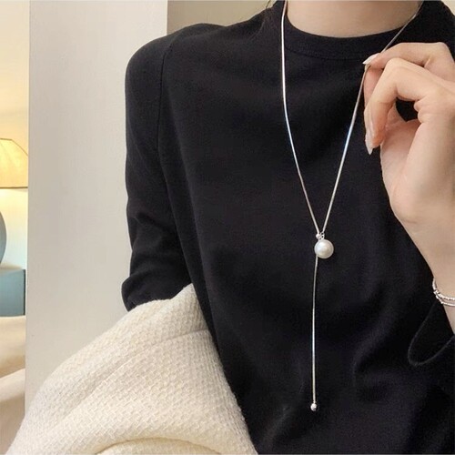 Minimalist and Unique Design Pull-out Pearl Long Pendant Necklace for Women, Cool and Unconventional, Simple and Elegant, Versatile and Matching Cardigan Chain