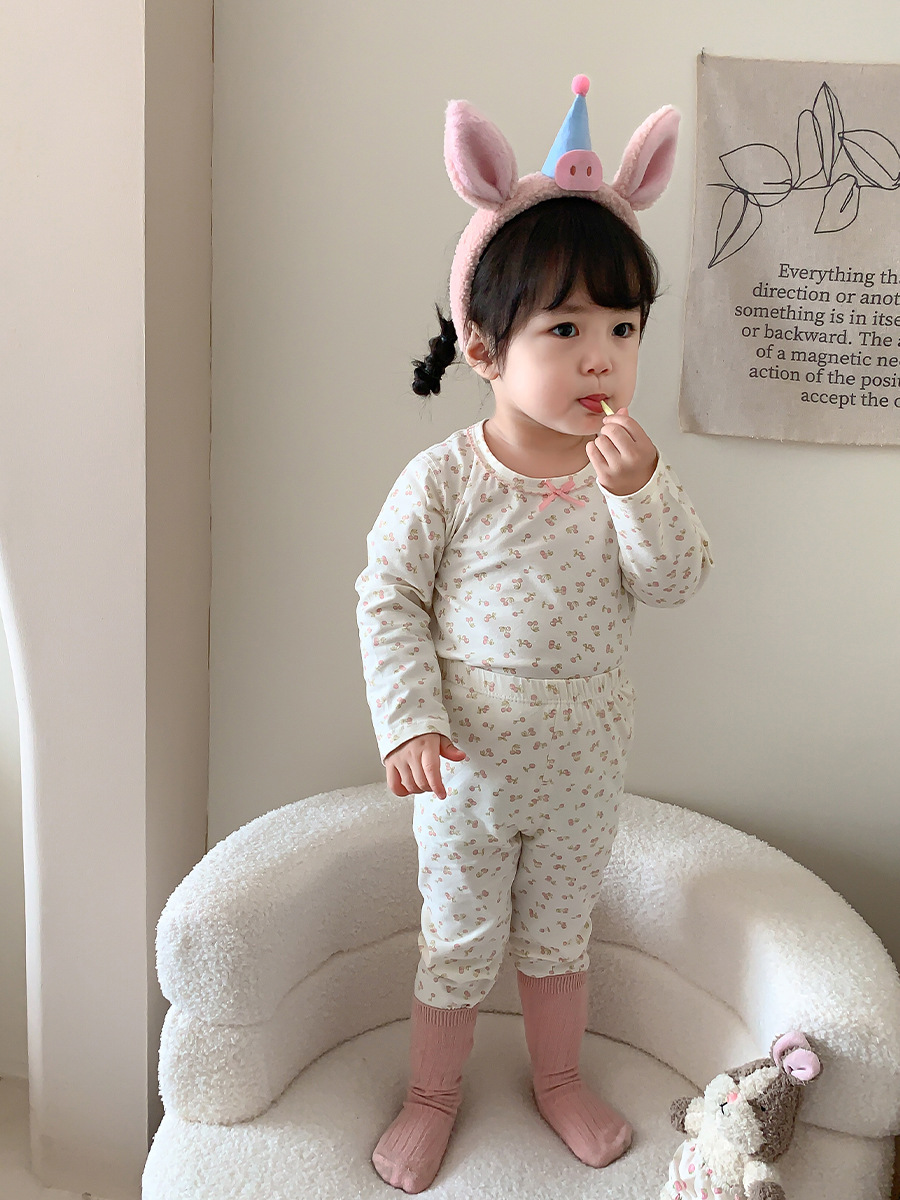 Sugar Pear ropa infantil niñas ropa doméstica set 2025 ropa de primavera nuevo niño lindo pijama de algodón de clase A bebé