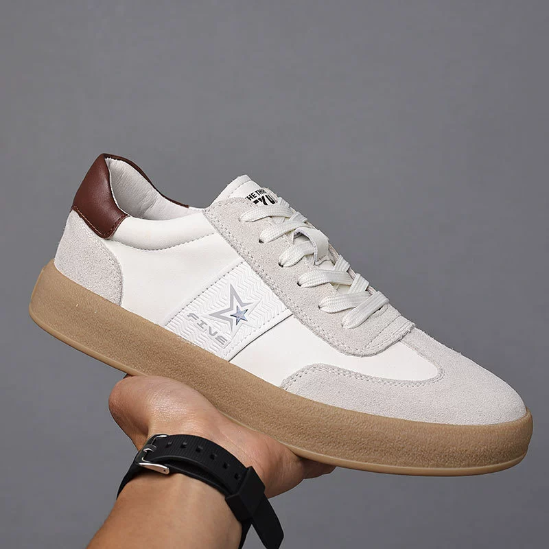 Мужская весенняя летняя маленькая белая обувь мужская повседневная плоская немецкая обувь прилив 2024 новая кожаная мужская обувь спортивная дикая одиночная обувь
