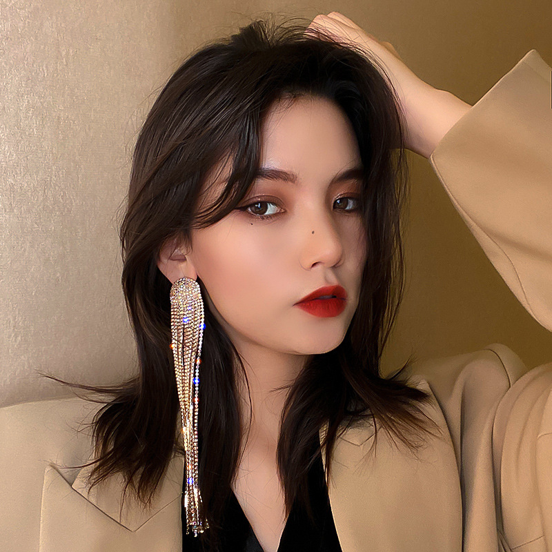 34g Weight Artificial Gemstones Inlay Material Earrings Classification Housewarming, Anniversary, Business, Wedding, Travel, Birthday, Festival Occasion Alloy Material Tassel Pattern Women'S Gender Diamond Design Fashion Style Silver Color Fashion Tassel Diamond Alloy Artificial Gemstones Earrings 7