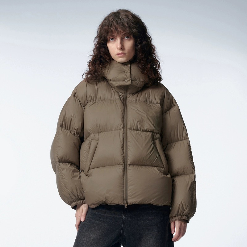 Cross-Border High-End 90% White Duck down Jacket for Women, Short Style, 2026 Winter New Model, Thickened, Loose-Fitting, Hooded Puffer Jacket, Pinghu Cross-Border High-End 90% White Duck down Jacket for Women, Short Style, 2026 Winter New Model, Thickened, Loose-Fitting, Hooded Puffer Jacket, Pinghu