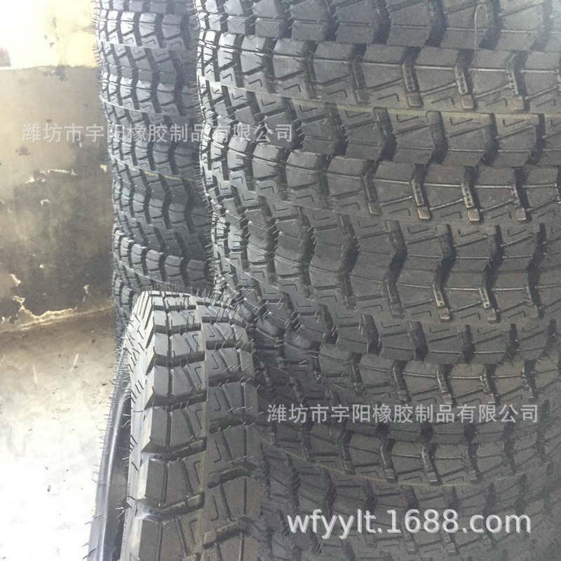 8.25-20轻卡轮胎 矿山花纹 货车 拖车轮胎