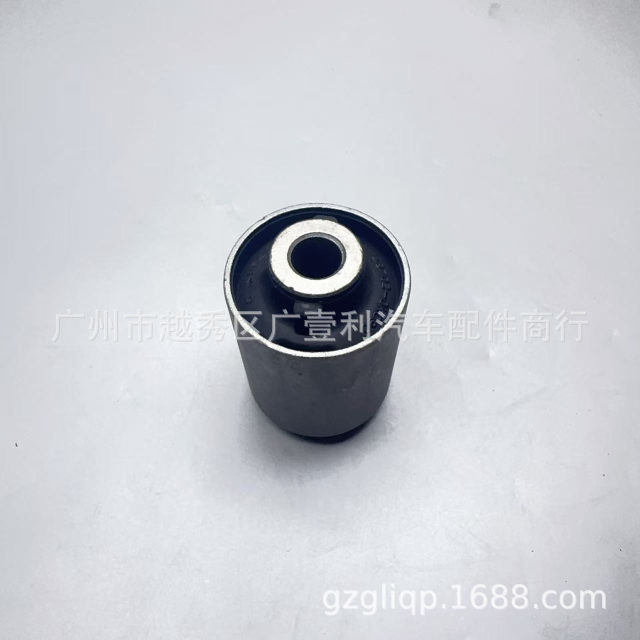 Applicable to 48702-0K090 48702-0K030 Revo Tgn51 Gun156 Rear Pull Rod Rubber Sleeve