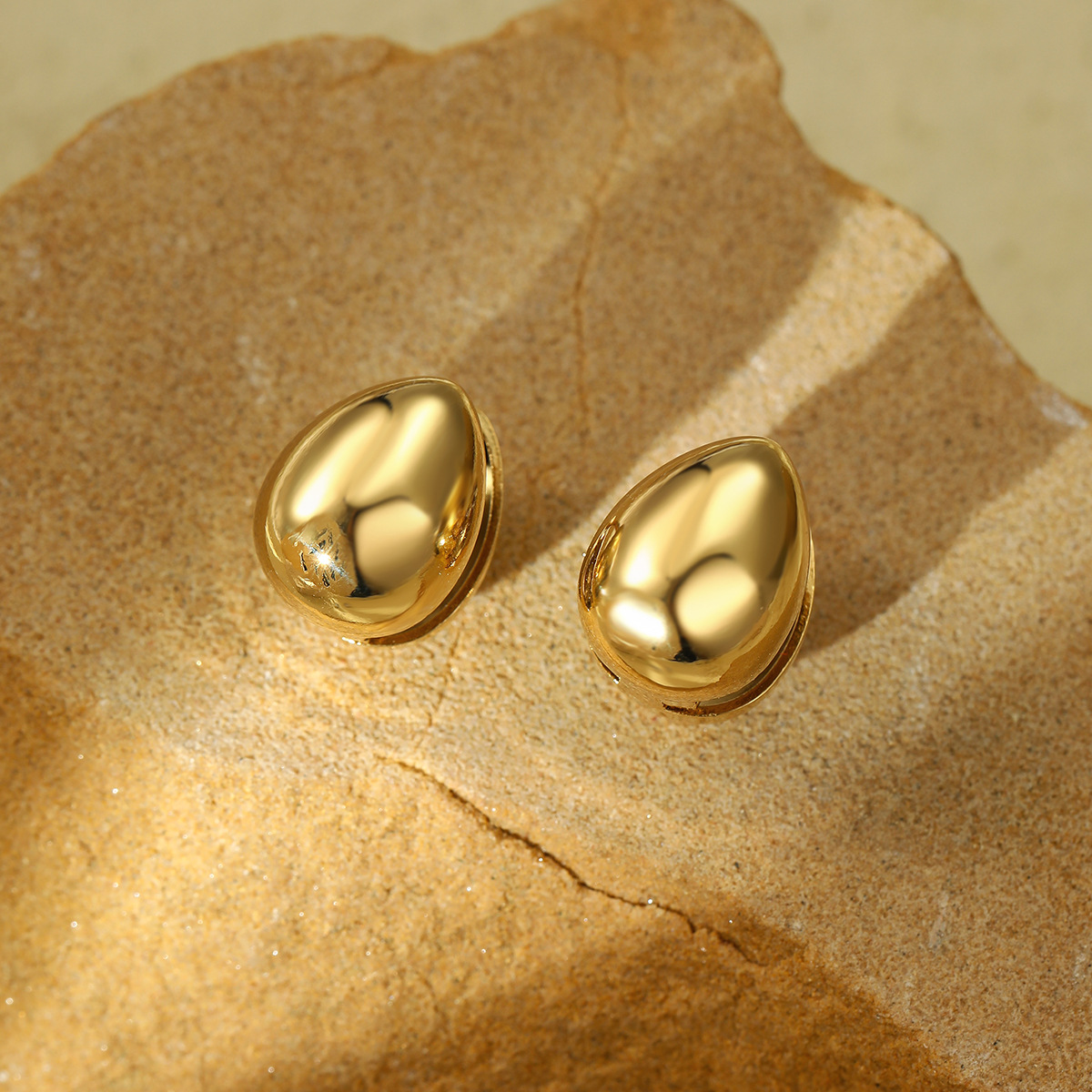 Heart Shape Pattern 1 Pair Simple Style Heart Shape Titanium Steel Ear Studs