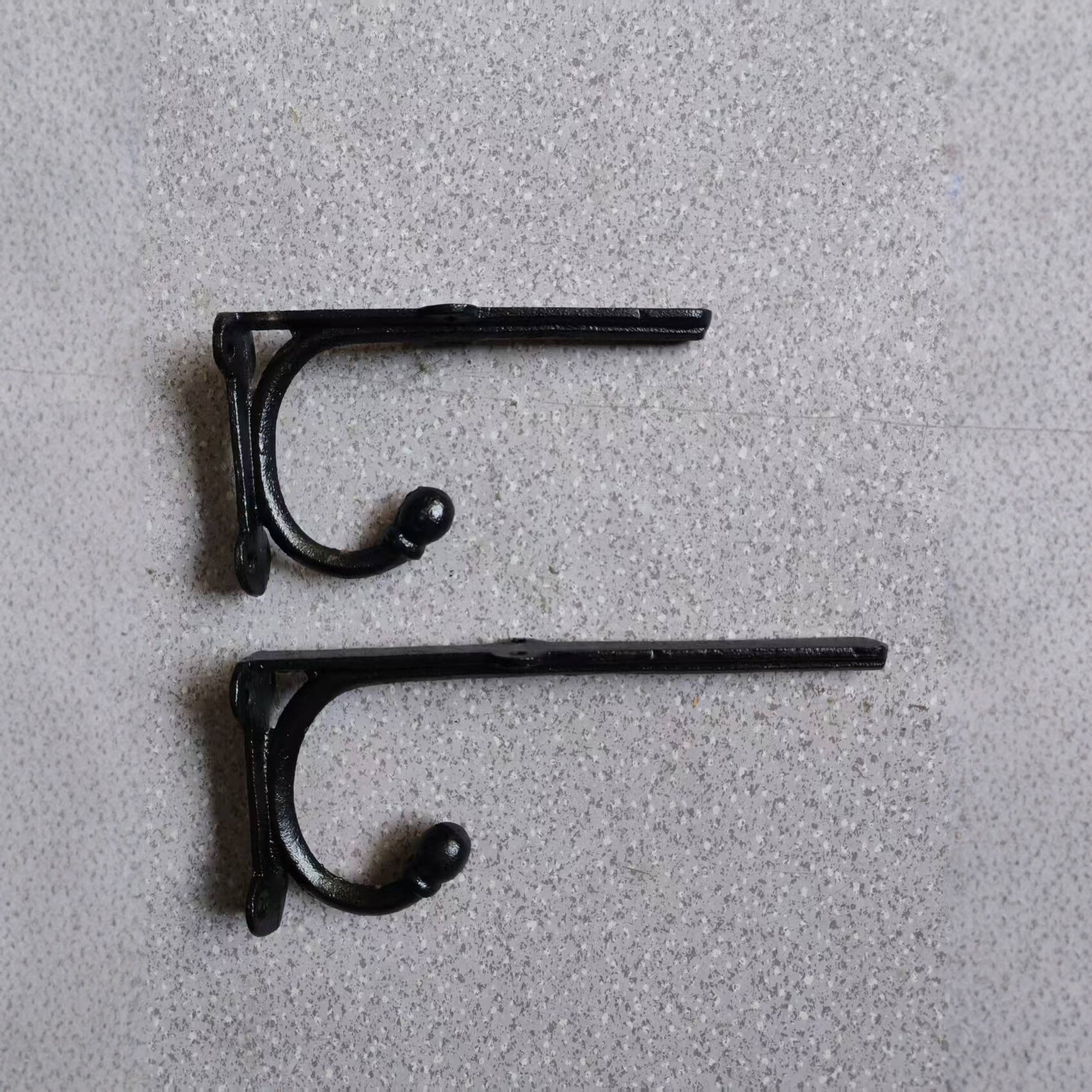 Retro cast iron bracket hooks, black wrought iron corner brackets, creative over-the-door coat hooks, wall decoration accessories