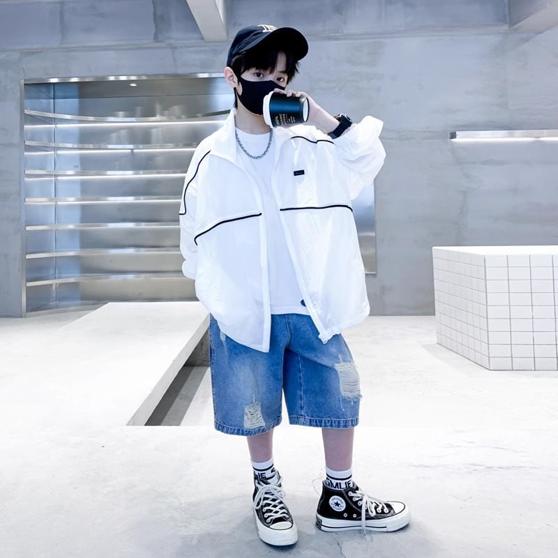 어린이 소년의 태양 보호 코트 여름 2024 새로운 스타일 여름 얇은 태양 보호 코트 UV 보호 탑