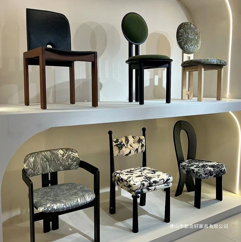 Vintage-Style Dining Table and Chairs, French Retro Solid Wood Dining Chairs, Wabi-Sabi Style Home Designer High-Aesthetic Backrest Stools Vintage-Style Dining Table and Chairs, French Retro Solid Wood Dining Chairs, Wabi-Sabi Style Home Designer High-Aesthetic Backrest Stools