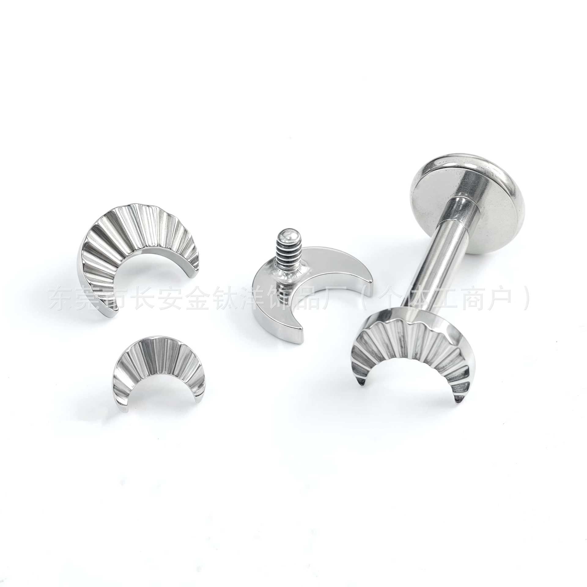 Pointed titanium steel lip stud product view