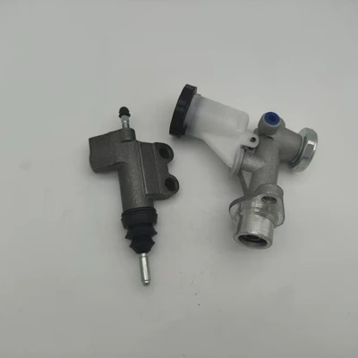Brake master cylinder for Nissan Tule Y61