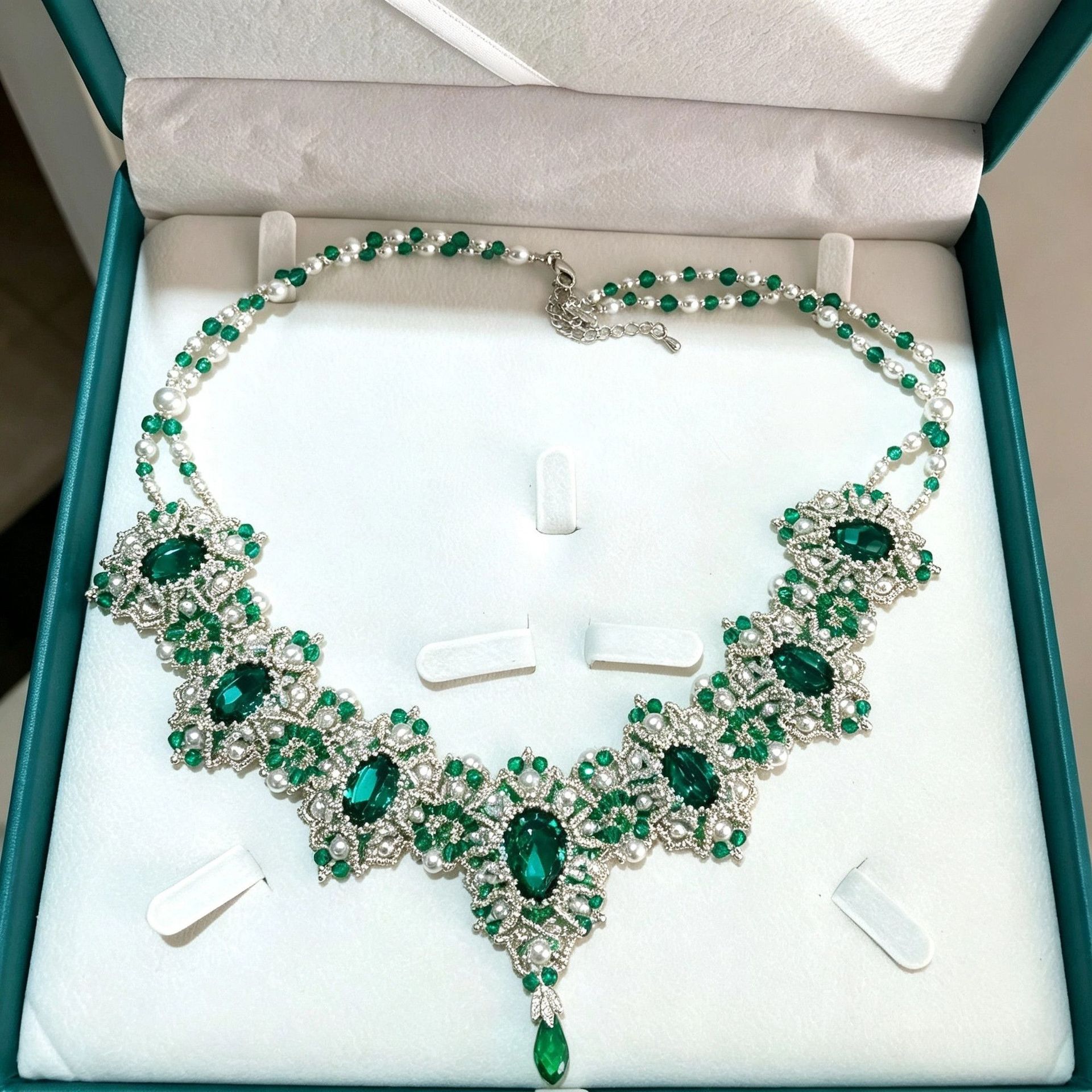 Louvre Necklace Material Kit: High-Quality DIY Handmade Necklace, Pink Creative Handmade Gift for Best Friend/Girlfriend