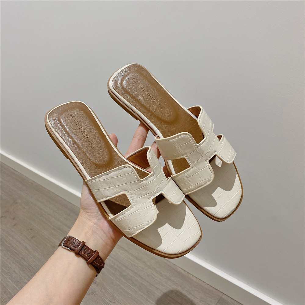 Fee Stijl Slippers Vrouwen Zomer Dragen 2023 Zomer Nieuwe Koreaanse Versie Van Slippers Platte All-Match Strand Schoenen sandalen Vrouwen_voghion.com