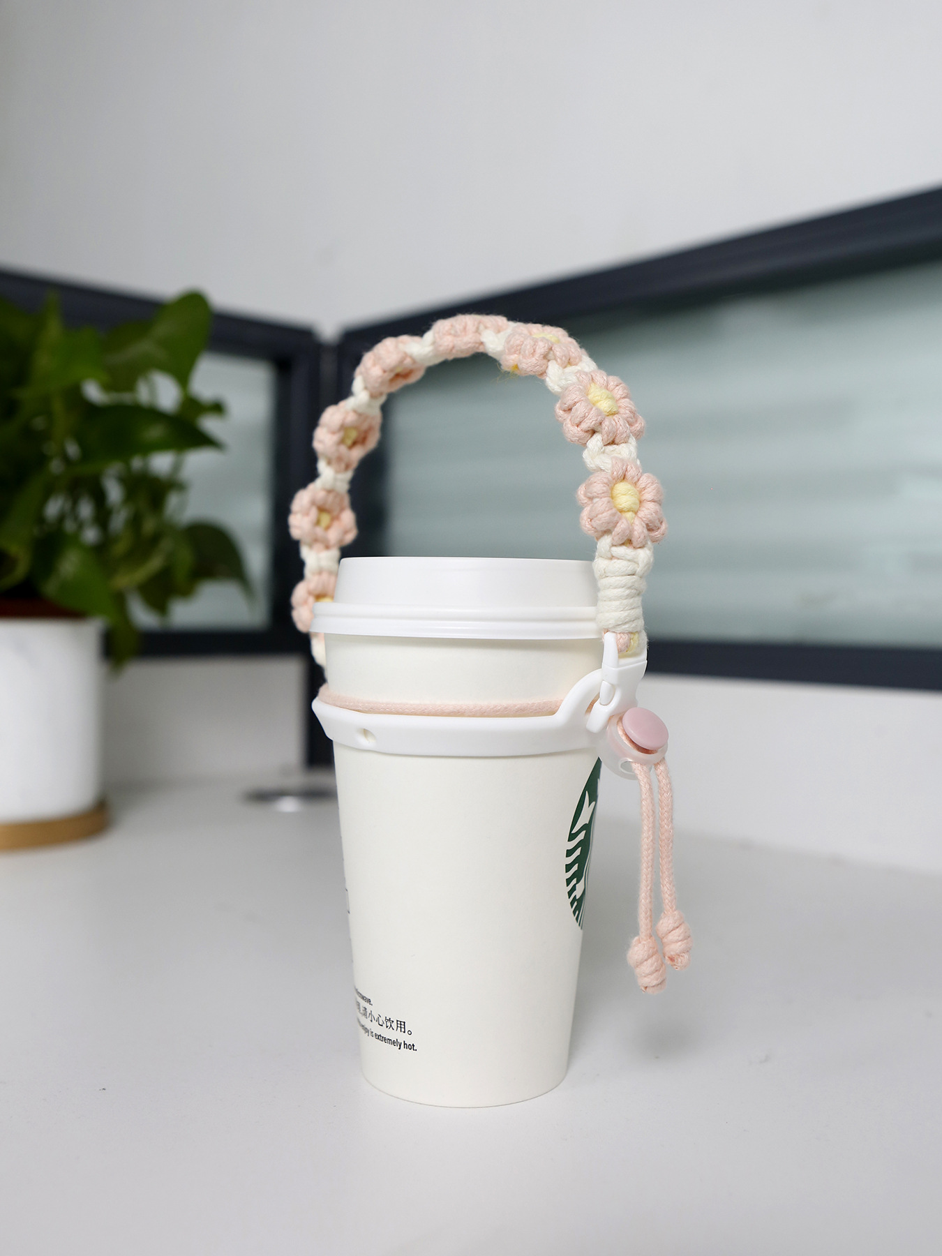 43g Weight Water Cup Belt Kitchen and drinking utensils 1 Piece Quantity Daily Occasion String Material Flower Pattern Casual Style Casual Flower String Water Cup Belt 1 Piece 无