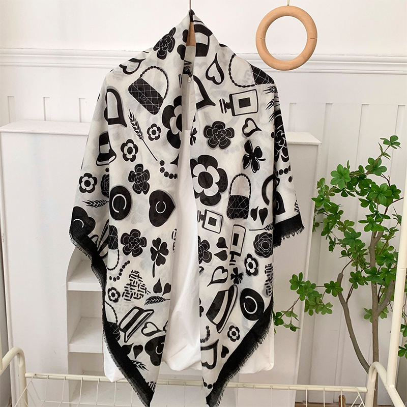 Bufanda de seda, bufanda cuadrada, sensación de alta calidad, estilo bohemio, multiusos, todo fósforo, bufanda, bufanda, pañuelo en la cabeza, chal exterior