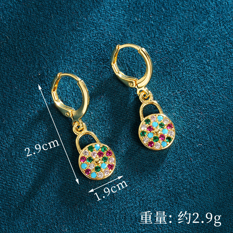 Collar de oro de arena de Vietnam para mujer con incrustaciones de circonio moda geométrica irregular cerradura redonda pendiente simple fábrica de joyería al por mayor