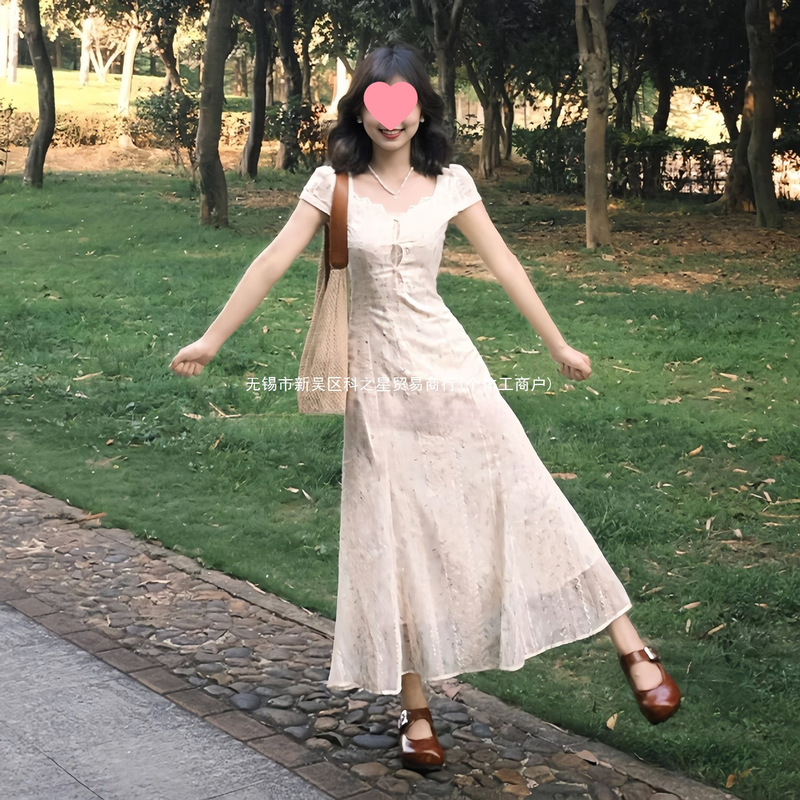 French-Style Elegant White Floral Puff Sleeve Dress for Women, New Summer Model, Petite Waist-Cinching Long Dress