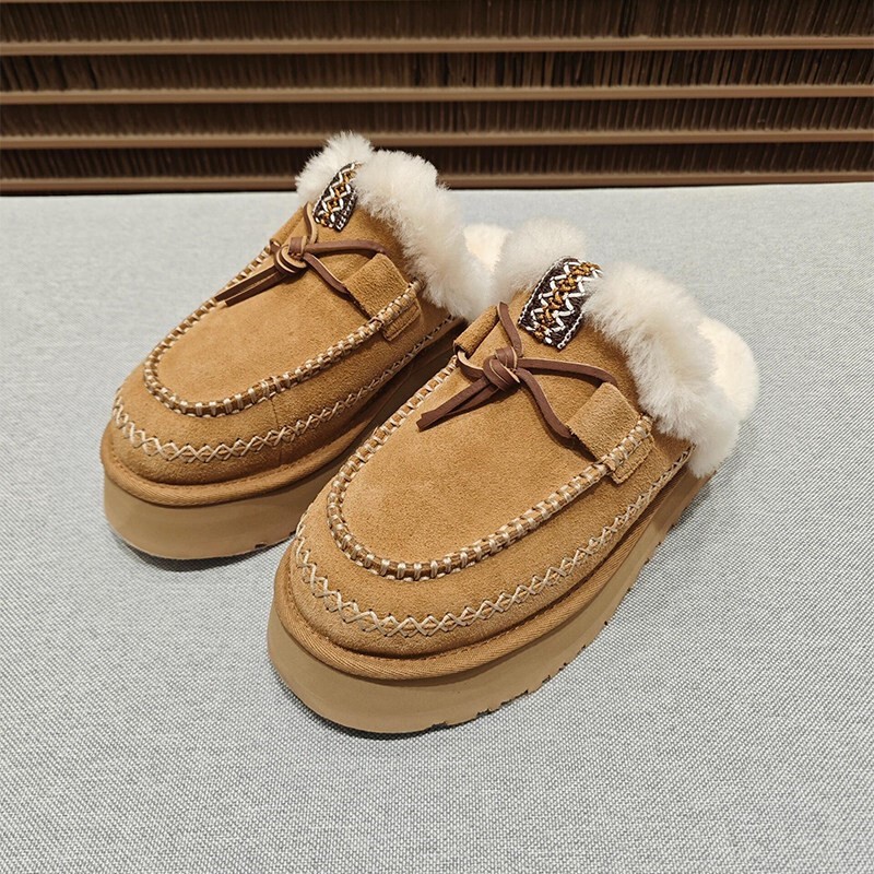 New autumn and winter fur-lined tassel snow boots, non-slip thick-soled slippers for women, warm closed-toe women's shoes for outdoor wear