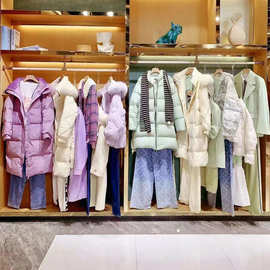 乐23町冬款羽绒服女中长款保暖翻领大衣外套时尚毛衣网红直播尾货