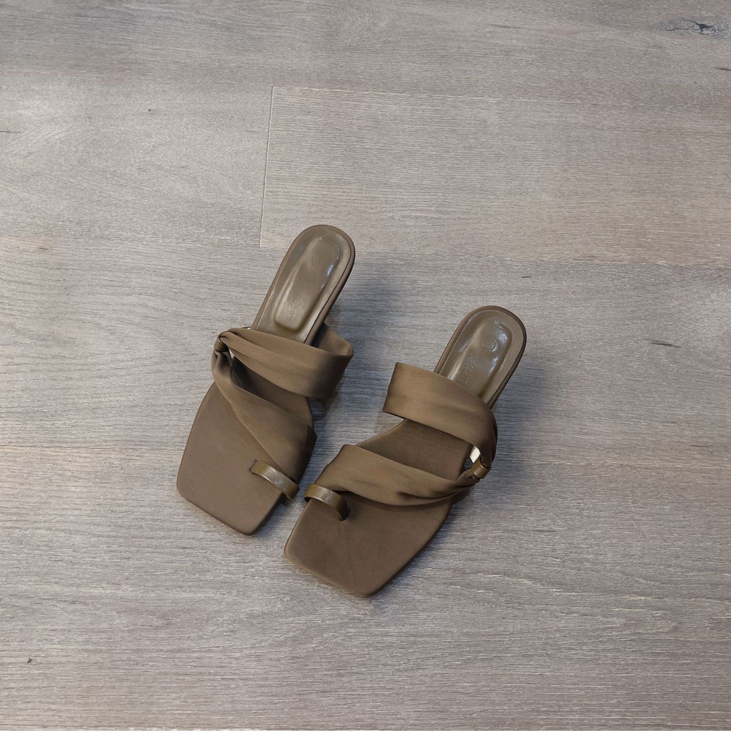 Tax Not Included 2025 New Style European and American Square-Toe Open-Toe Thong High-Heeled Sandals for Women Ins Style Solid Color Stiletto Sandals