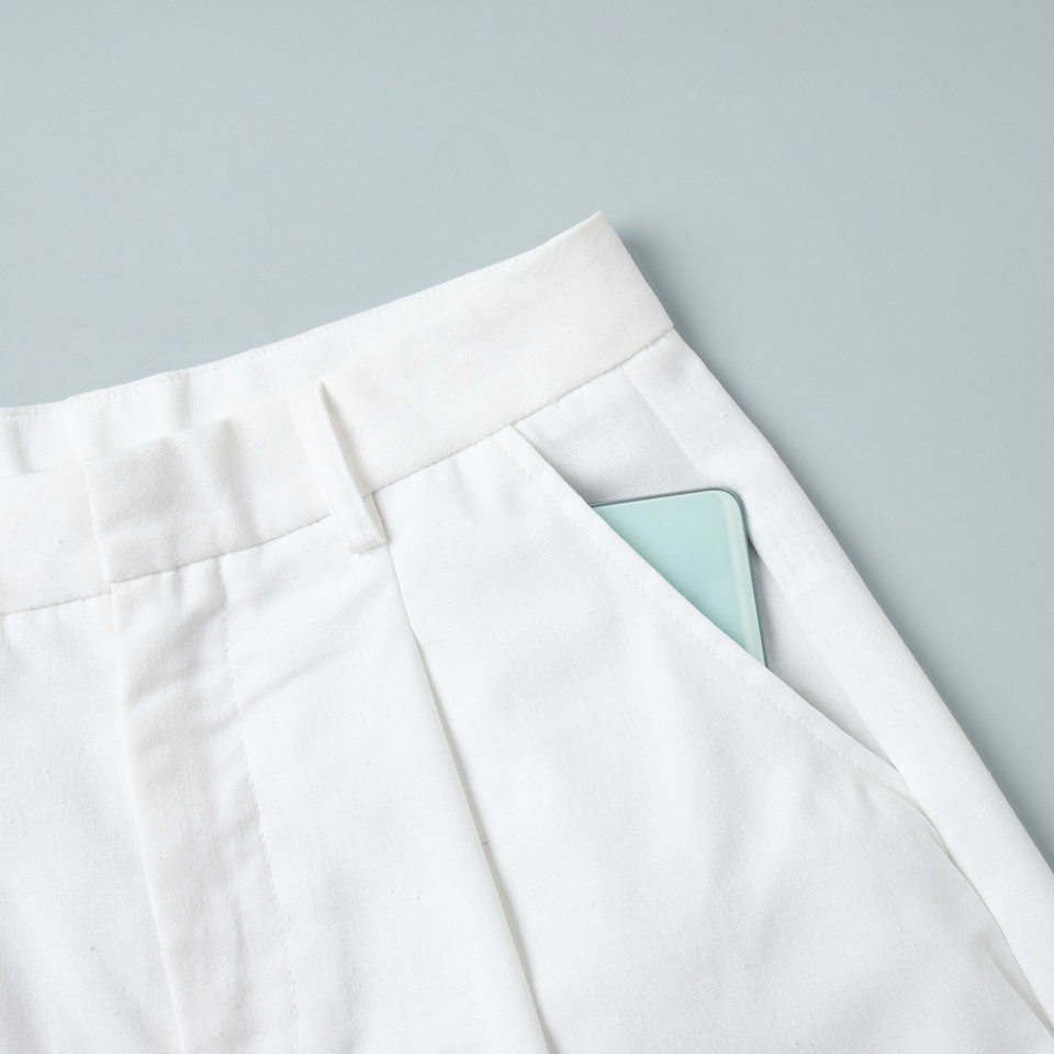 Bộ vest gile và quần short nữ chất liệu lanh cotton, áo khoét vai không tay, kiểu công sở — Màu mơ, Màu nâu đậm, Màu trắng, Màu xanh nước biển chi tiết 22