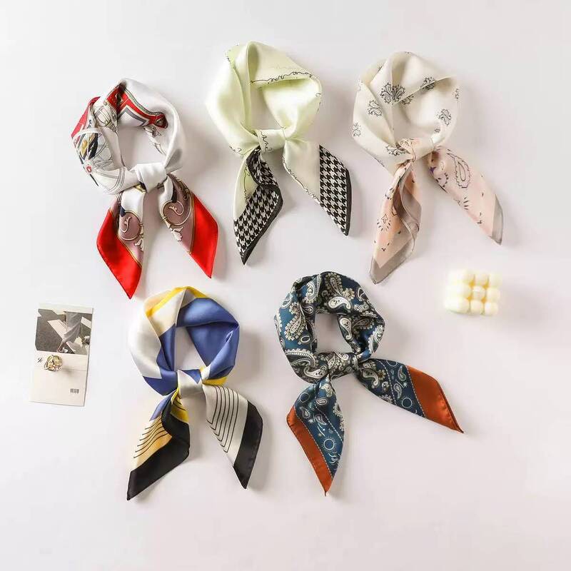 French Retro Printed 70 Small Square Scarf Spring and Summer New Imitation Silk Scarf Decoration with Shirt Hair Tie Wrist Scarf