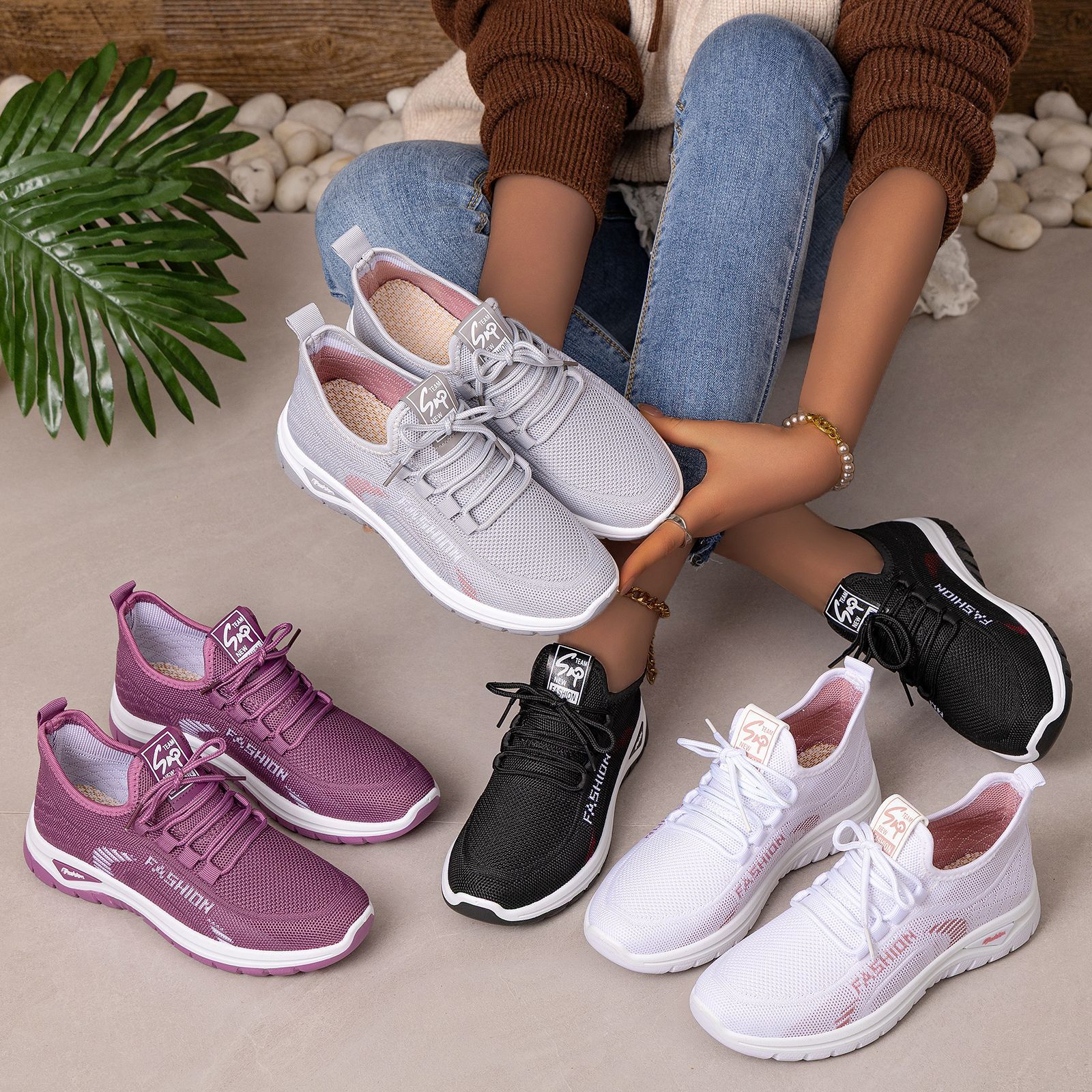 Zapatos de mujer primavera zapatos de deporte transpirables zapatos de mujer de moda versátiles zapatos de tela de vuelo con suela suave no se cansa zapatos de malla cómodos