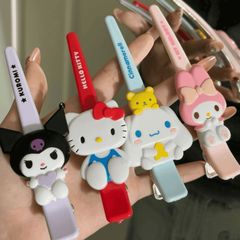 ハローキティのヘアピンの新しい女の子の髪は赤いkt猫のサイドの前髪を挟んで甘いヘアピンを挟みます。