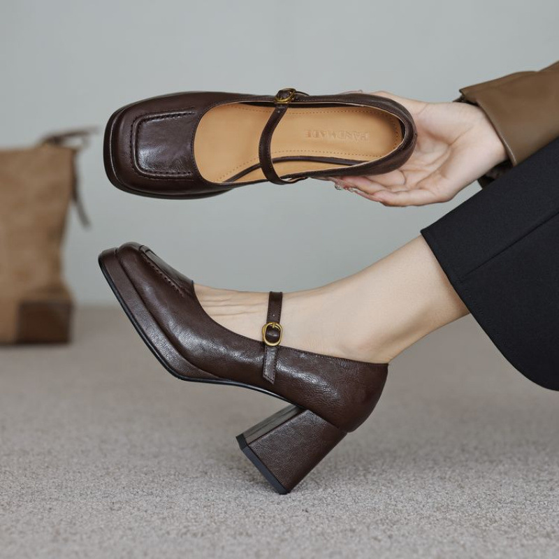 New Comfortable High-Heeled Black Leather Shoes, Square Toe Thick Heels, Large Size Shoes, Tendon Soles, Waterproof Platforms, Thick-Soled Fashion Shoes