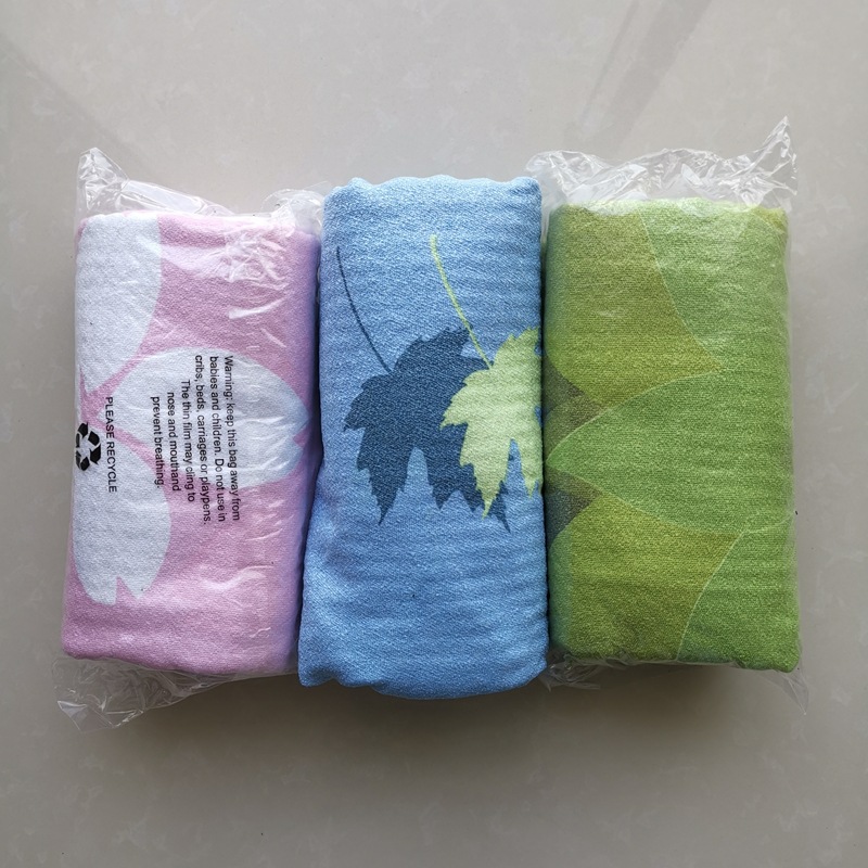 Printed Yoga Towel, Full Polyester Ant Cloth, Colored Silicone Drip Molding, Beautiful and Practical, 3 Options Available, Ready for Delivery