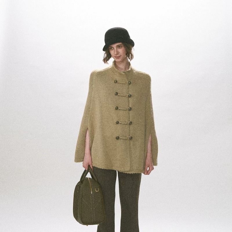 ANDYET AD1 25 wool blend Icelandic wool cape, loose-knit oversized sweater, autumn top ANDYET AD1 25 wool blend Icelandic wool cape, loose-knit oversized sweater, autumn top