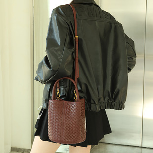 �S�ҹ����¿��������ƤŮ���M�ڸ�ɽ��Ƥ�߼���ԭ���OӋˮͰ��