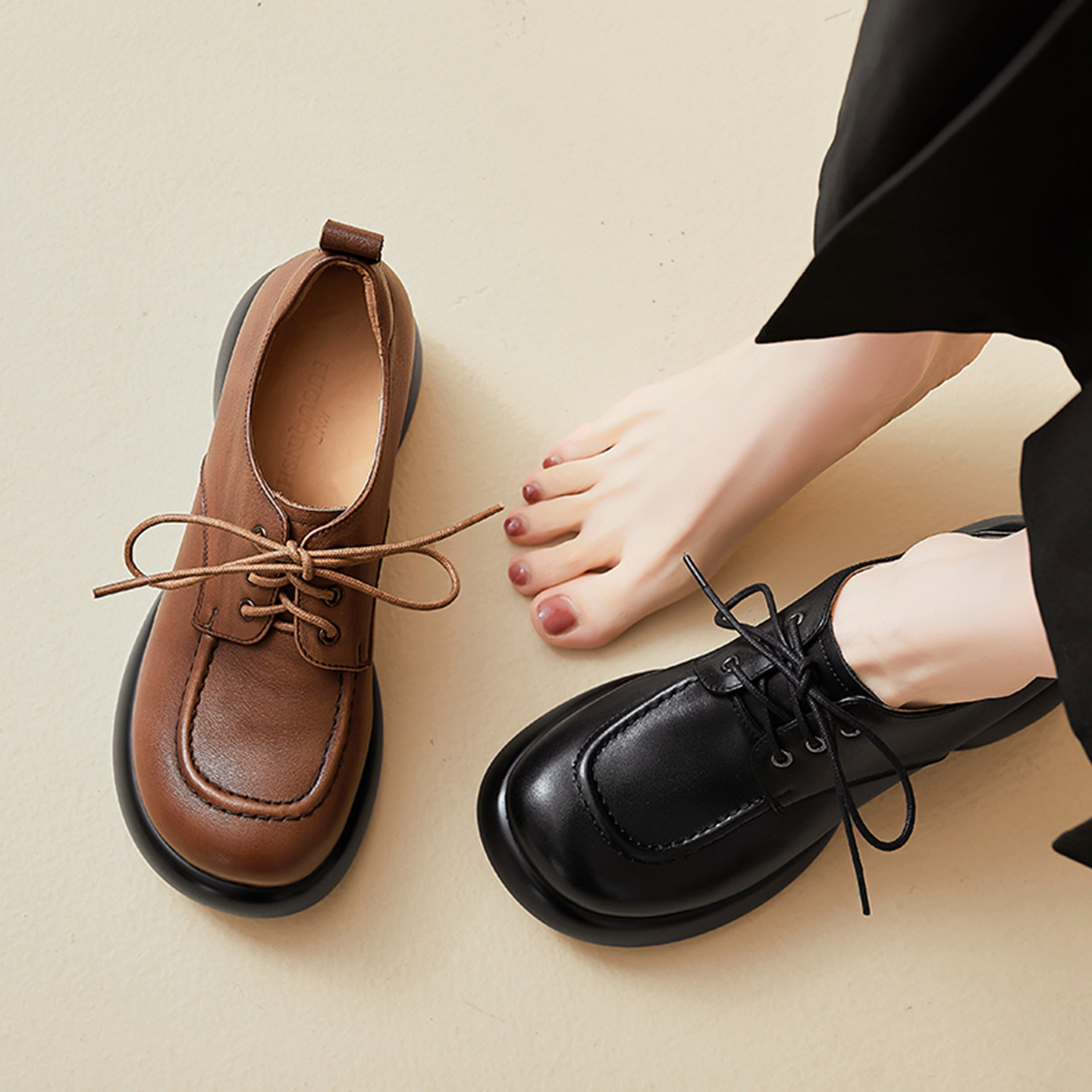 Giày loafer nữ dây buộc phong cách Anh, gót vuông 5,5 cm, mũi sâu, đế dày — màu nâu