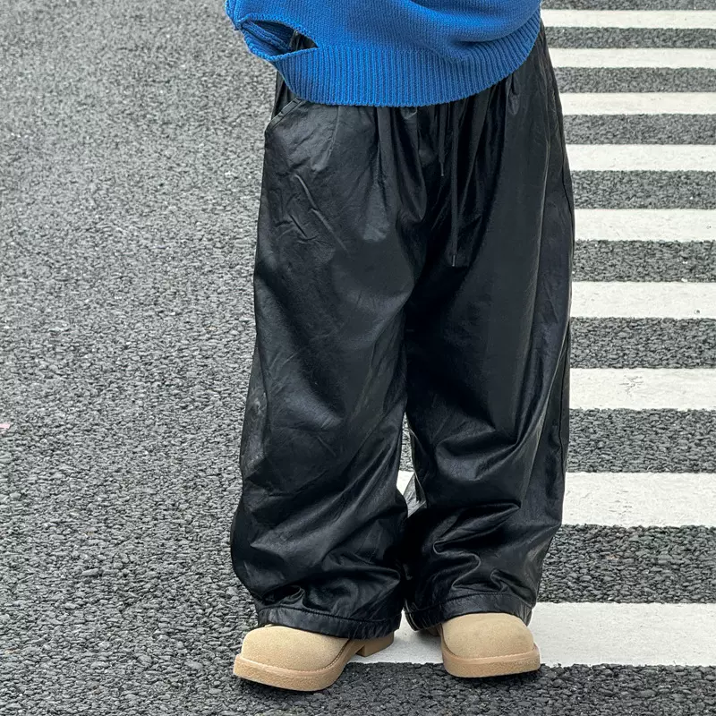 2025秋冬男童加绒皮裤新款儿童百搭裤子宽松拖地长裤男孩时髦百搭