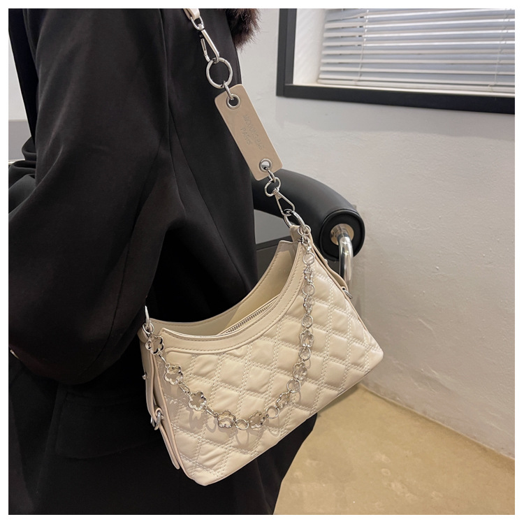 Borsa da donna piccola borsa di design di nicchia Borsa da donna 2023 nuova borsa a tracolla con catena a rombo di fascia alta estiva piccola borsa quadrata esplosiva_voghion.com