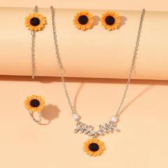 跨境歐美創意首飾四件套向日葵仿珍珠項鍊吊墜耳環戒指手鍊女套裝