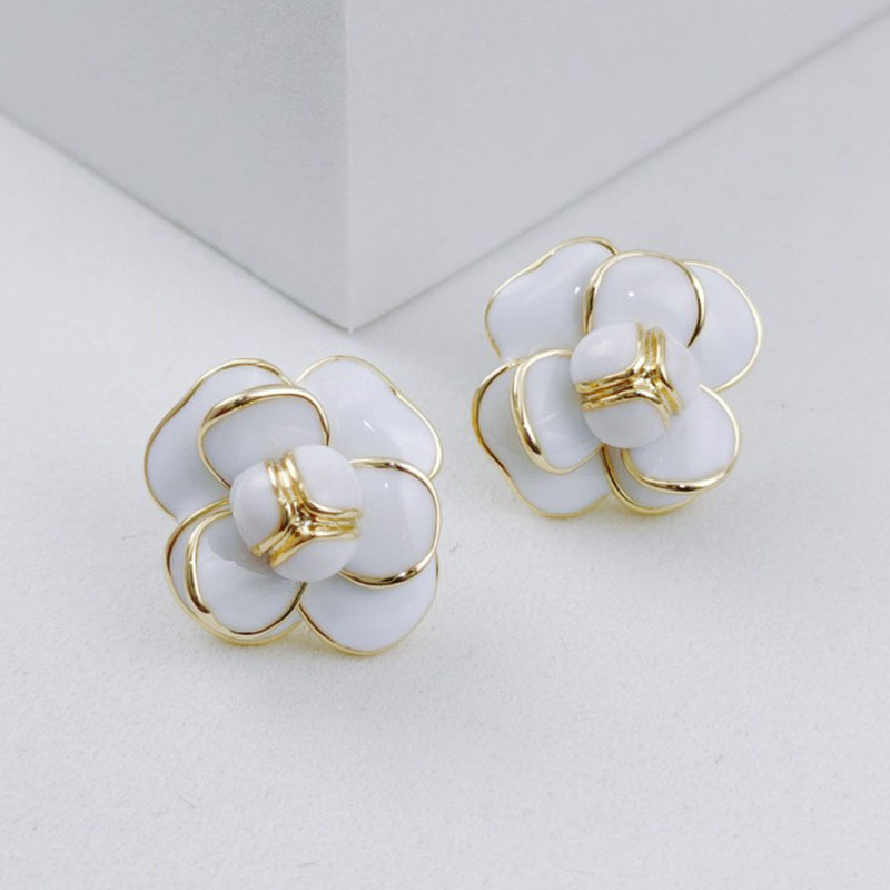 պ¿䵭õ廨Ůʱи߼иԶ