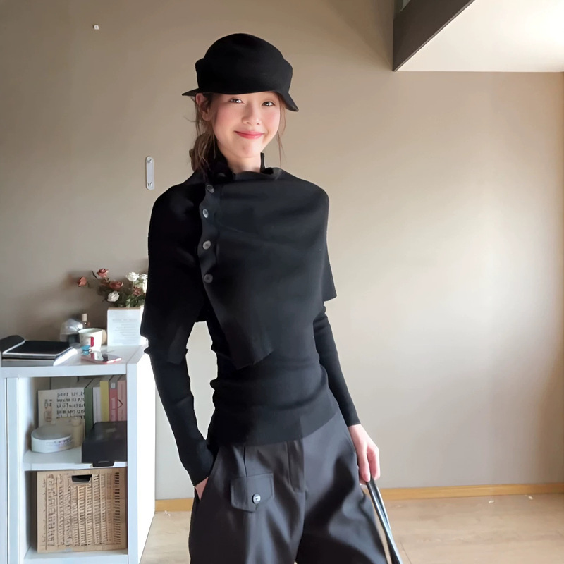 High-end black stand-up collar buttoned cape-style two-piece knit top for women, autumn new slim-fit top High-end black stand-up collar buttoned cape-style two-piece knit top for women, autumn new slim-fit top
