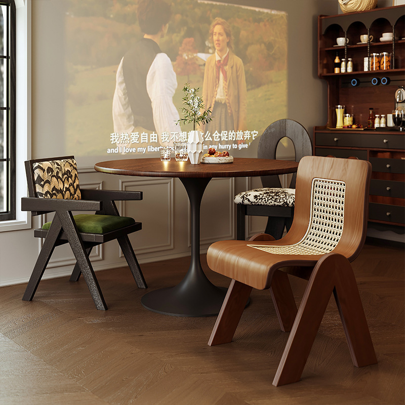 Silla C de mediana edad, silla de comedor para el hogar, silla de ratán de madera maciza, silla de negociación de ocio de alta gama, silla de comedor retro francesa