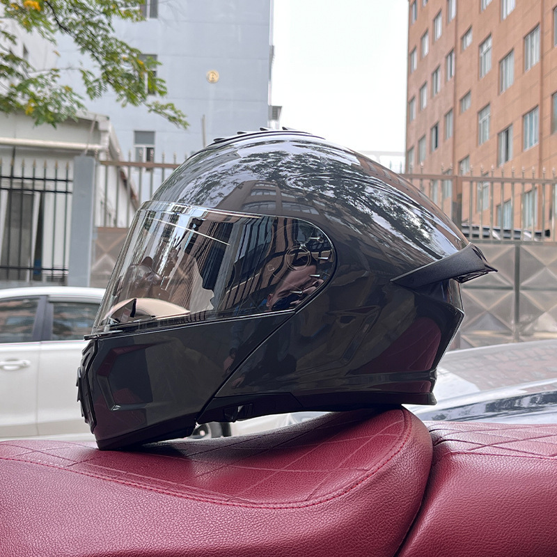 Orz casco de coche eléctrico masculino y femenino casco de verano doble espejo trasero medio completo personalidad cuatro estaciones pareja Bluetooth